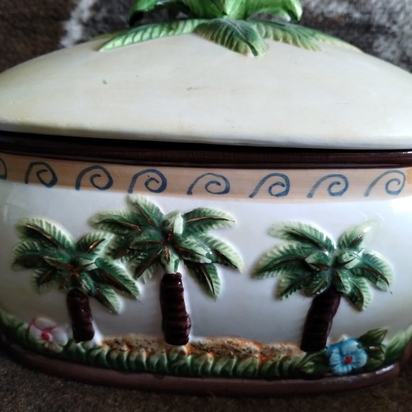 Vintage Porcelain Elephant Square Bowl With Lid - Picture 4 of 9